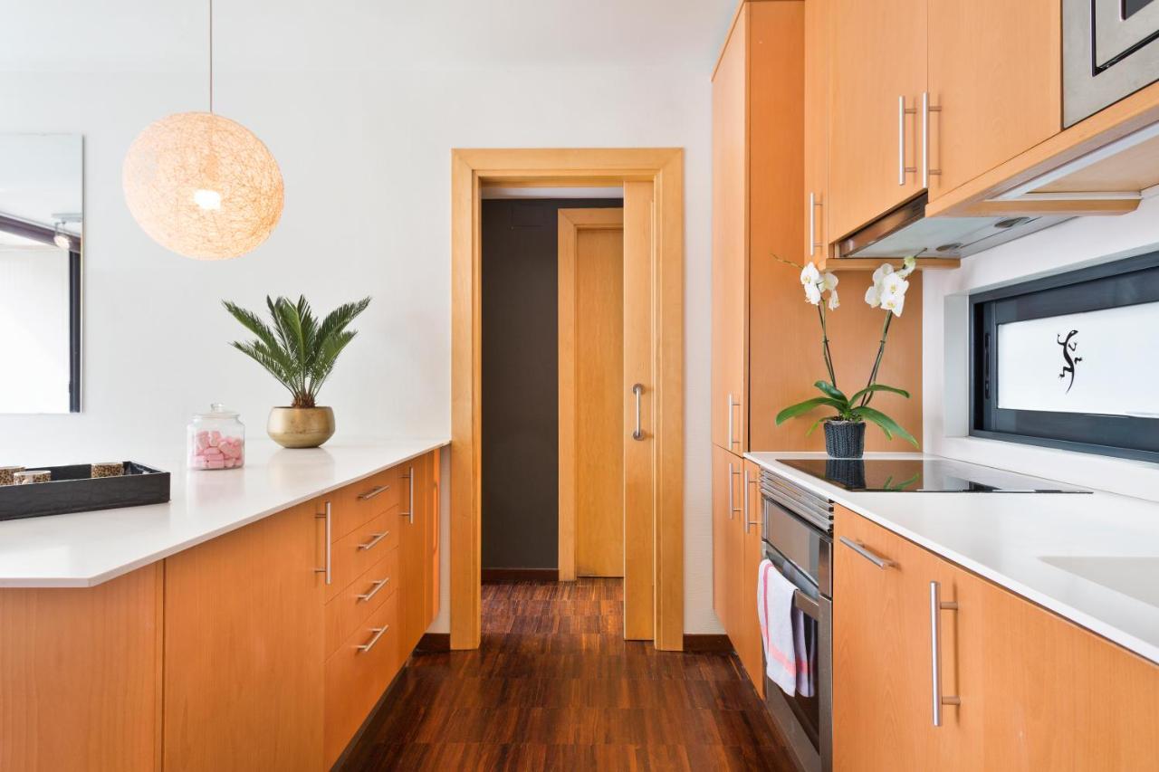 Apartment Barcelona Rentals - Sarria Apartments Near Center ภายนอก รูปภาพ