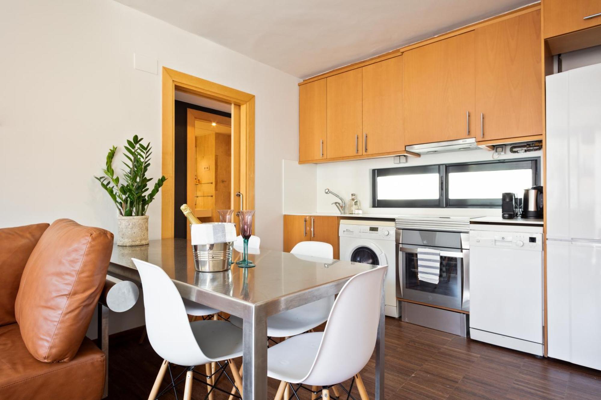 Apartment Barcelona Rentals - Sarria Apartments Near Center ห้อง รูปภาพ